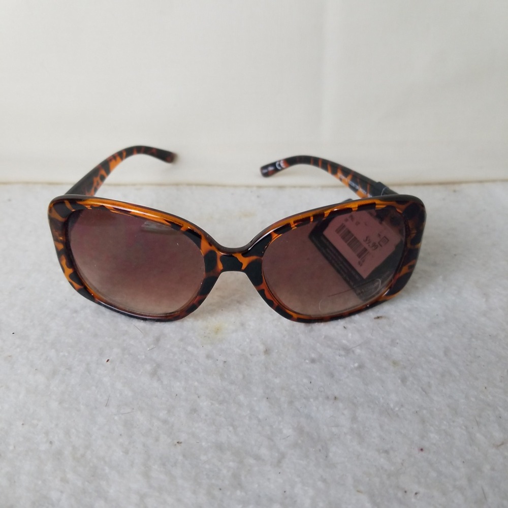 Jones New‎ York Tortoise Sunglasses NWT Women's Brown Gradient large Lens